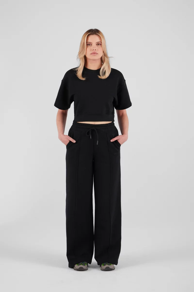 Adonia Black Cropped Sweatshirt – Heavy Cotton Fleece Adonia Black Cropped Sweatshirt – Heavy Cotton Fleece
