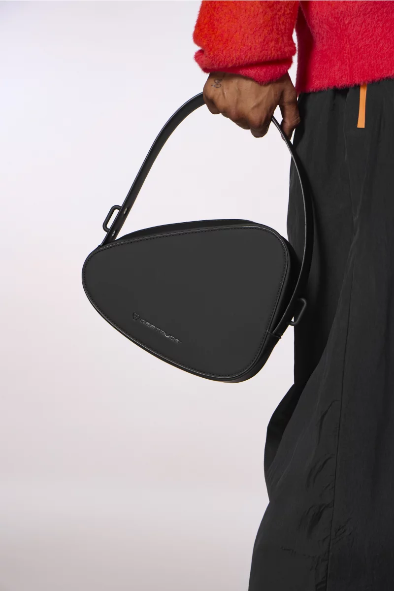 Lola black unisex handbag in waterproof ripstop fabric - Gertrude