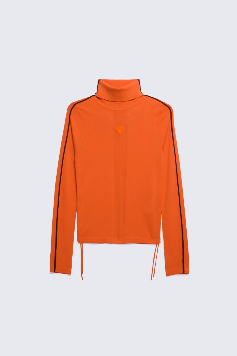 Nana Rouget women's fitted top with high neck and thumb loops - Gertrude