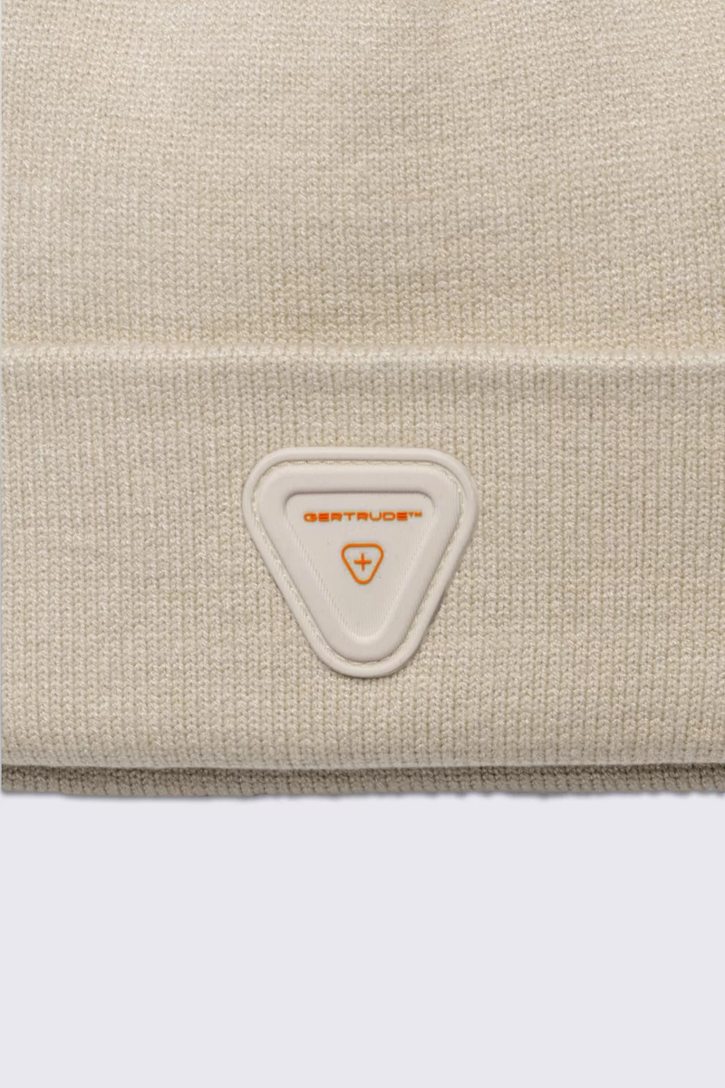 Jad unisex knit beanie in cream - Gertrude