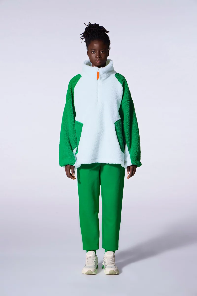 Akemi Glacier Two-Tone Oversized Fleece Sweatshirt - Gertrude