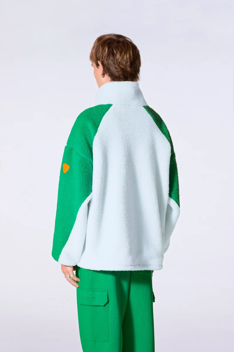 Akemi Glacier Two-Tone Oversized Fleece Sweatshirt - Gertrude