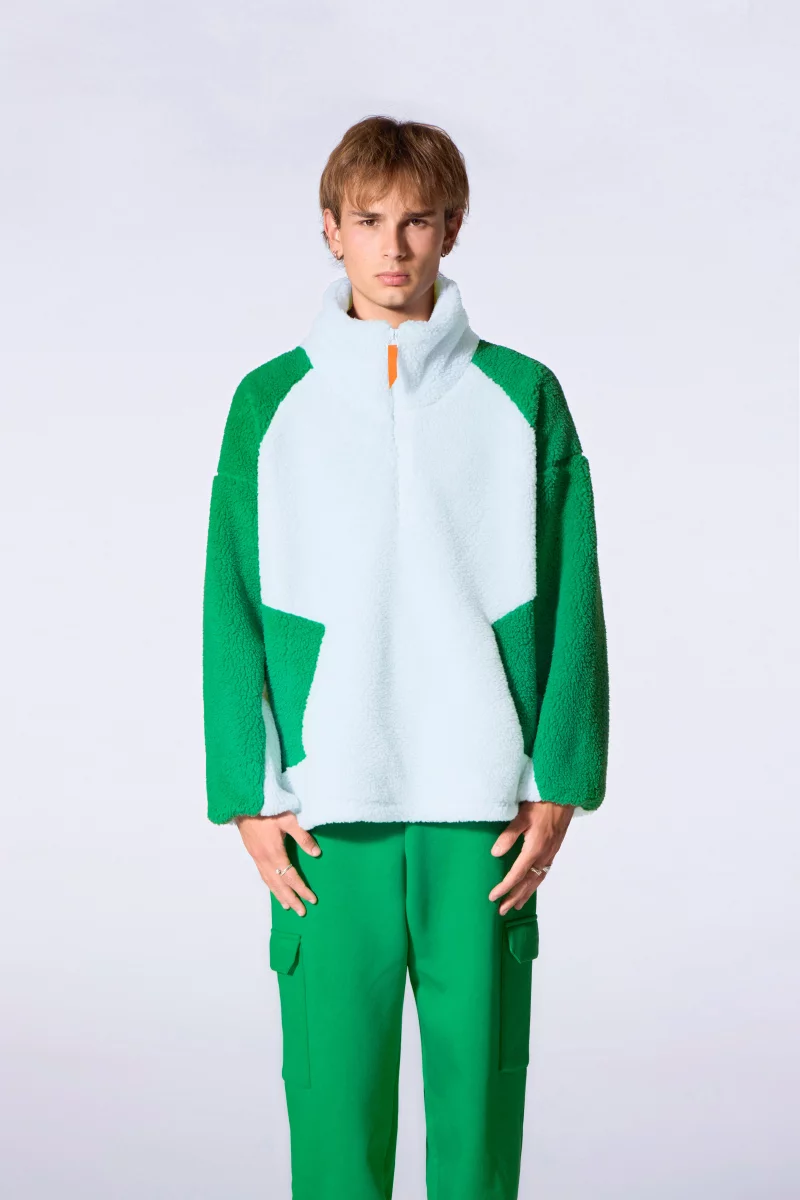 Akemi Glacier Two-Tone Oversized Fleece Sweatshirt - Gertrude